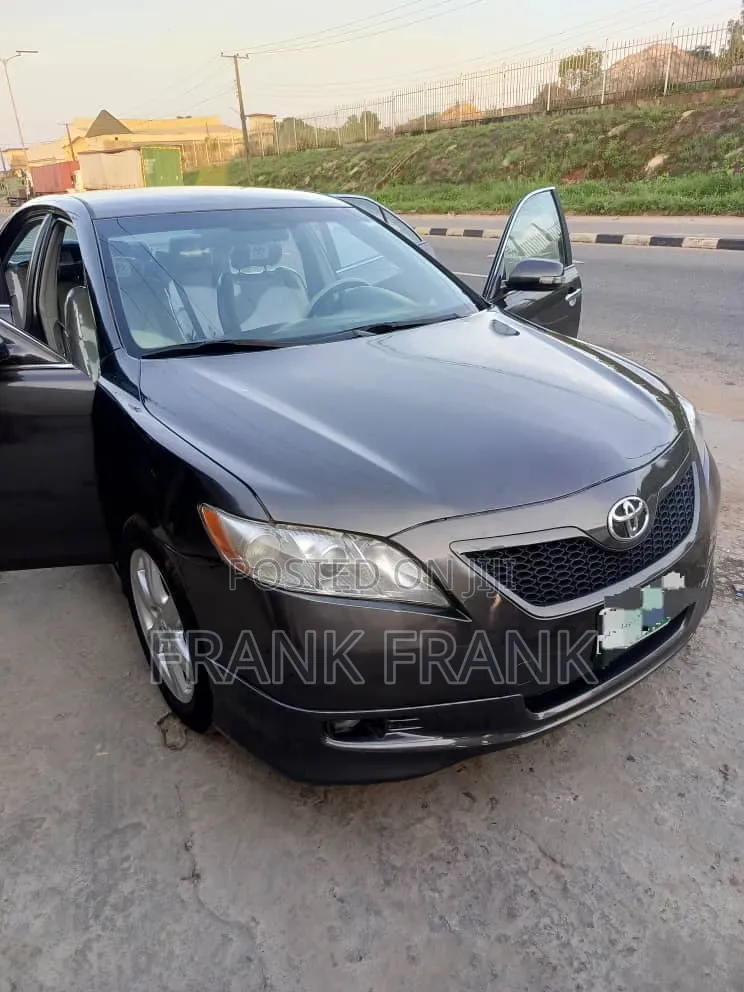 Toyota Camry 2009 Gray