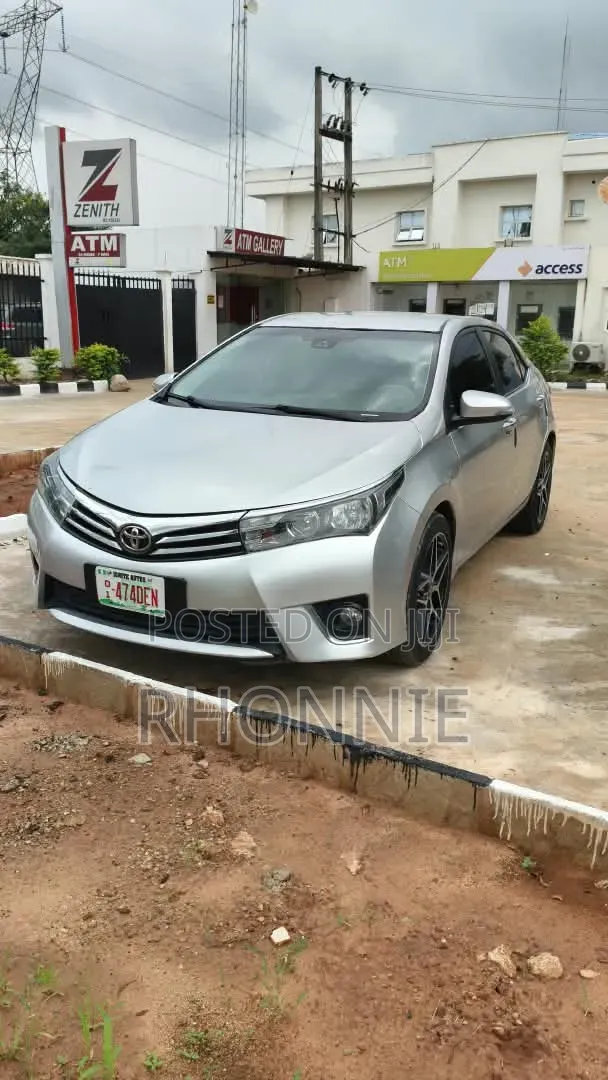 Toyota Corolla 2015 Silver