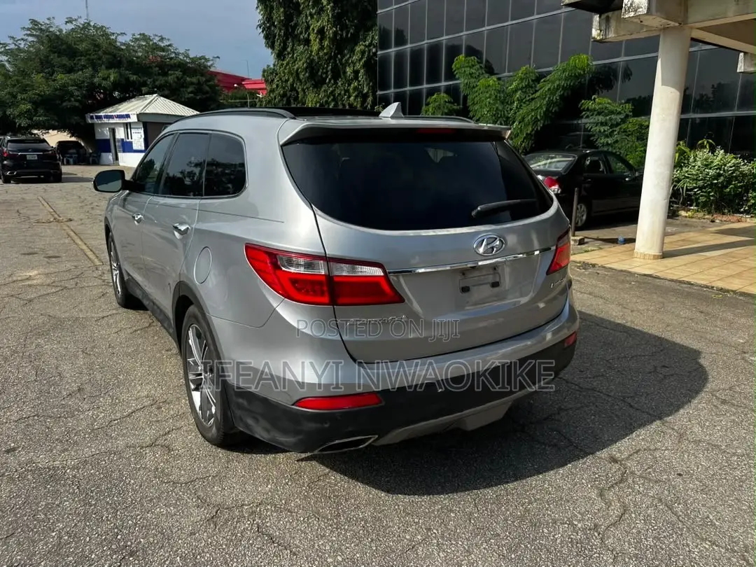 Hyundai Santa Fe Limited 4dr SUV (3.3L 6cyl 6A) 2014 Silver