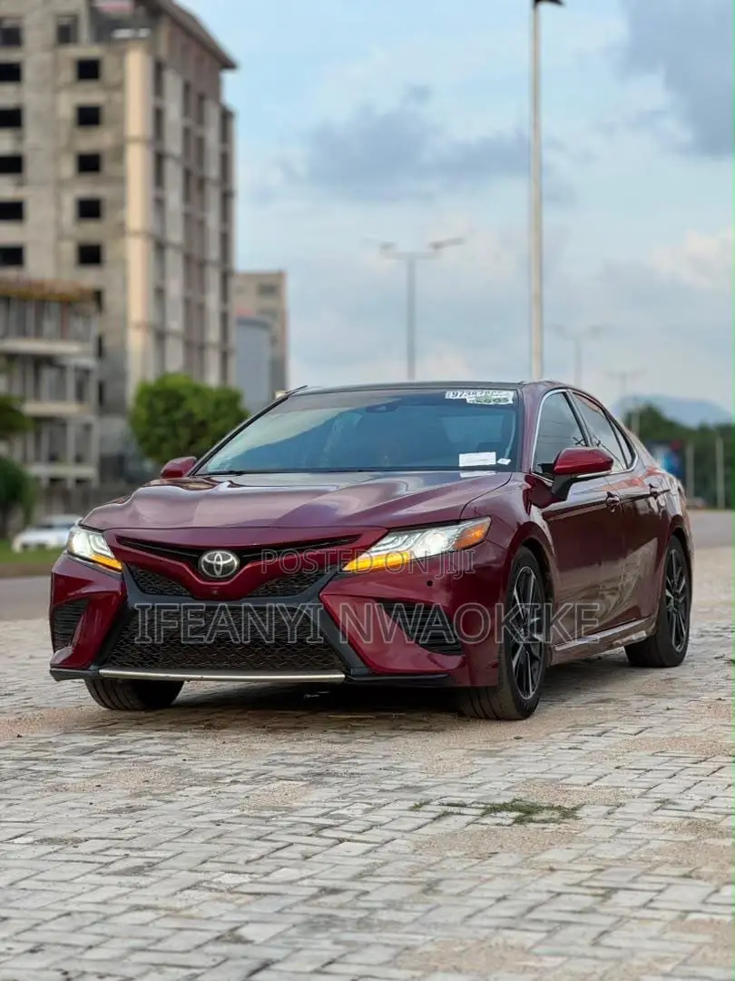 Toyota Camry XSE (2.5L 4cyl 8A) 2019 Red