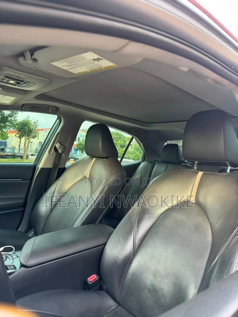 Toyota Camry XSE (2.5L 4cyl 8A) 2019 Red
