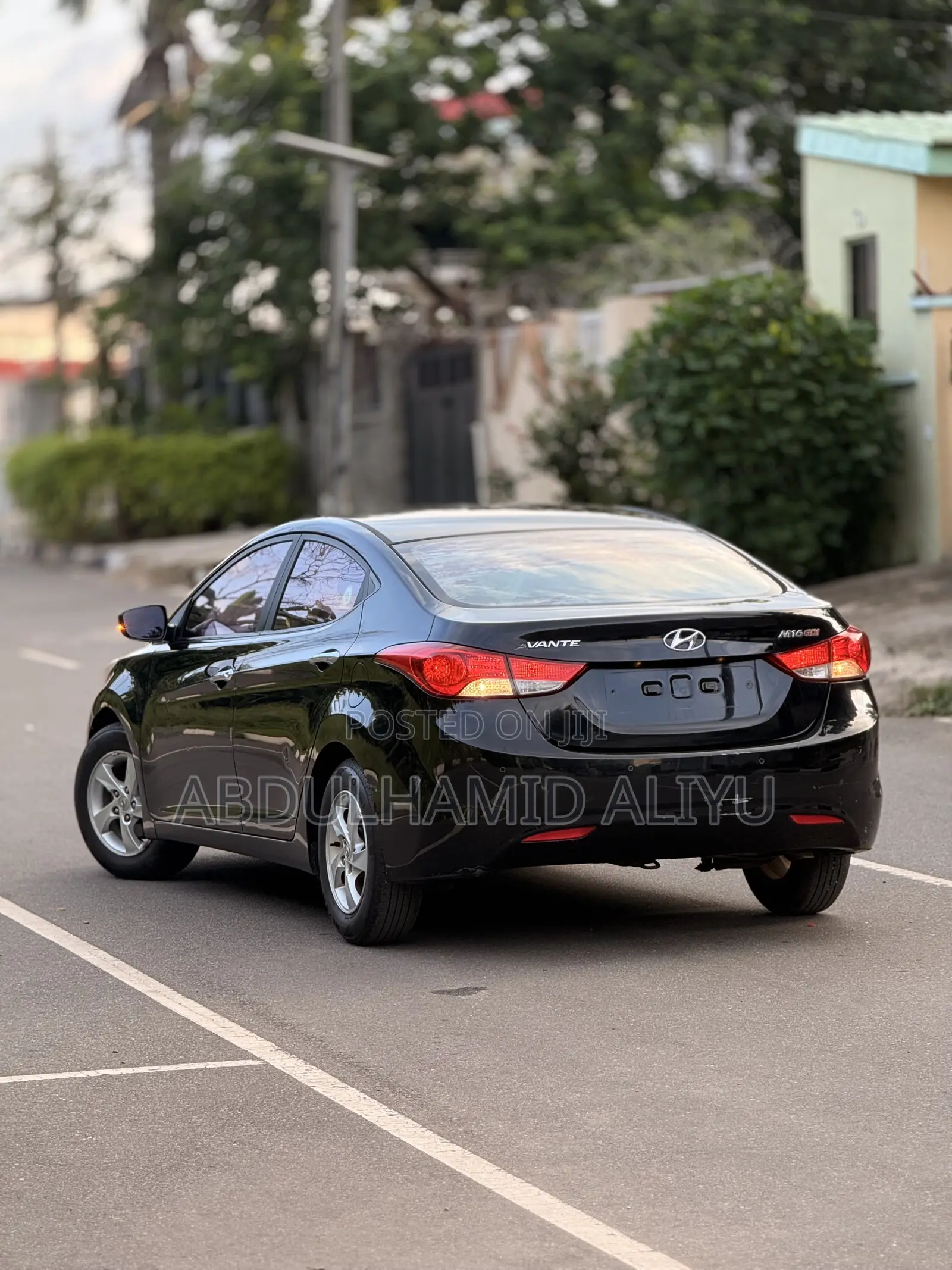 Hyundai Avante 2012 Black