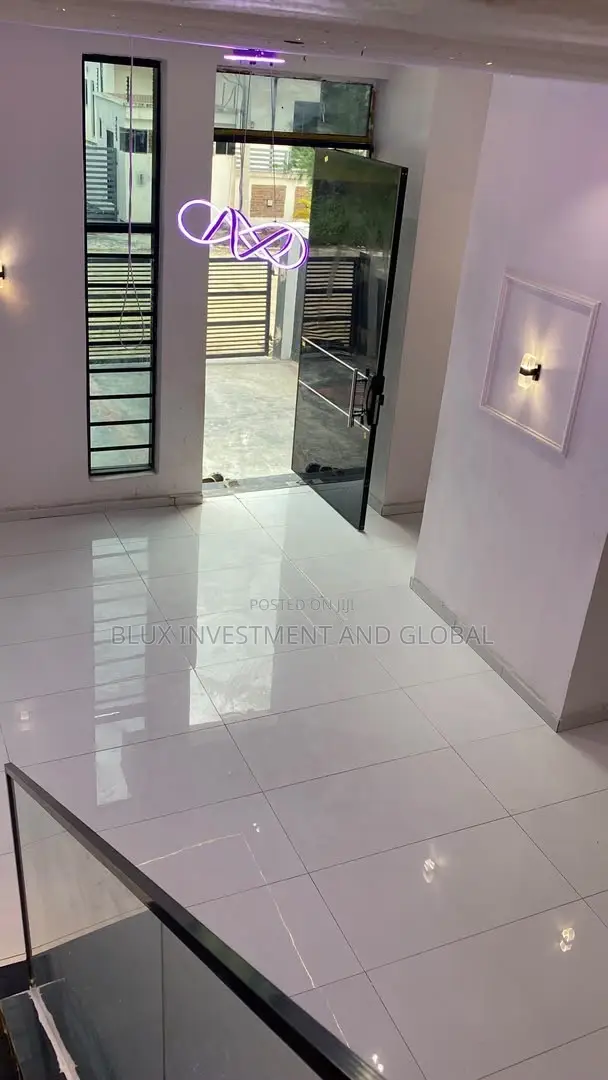 4bdrm Duplex in Ikota Extension for sale