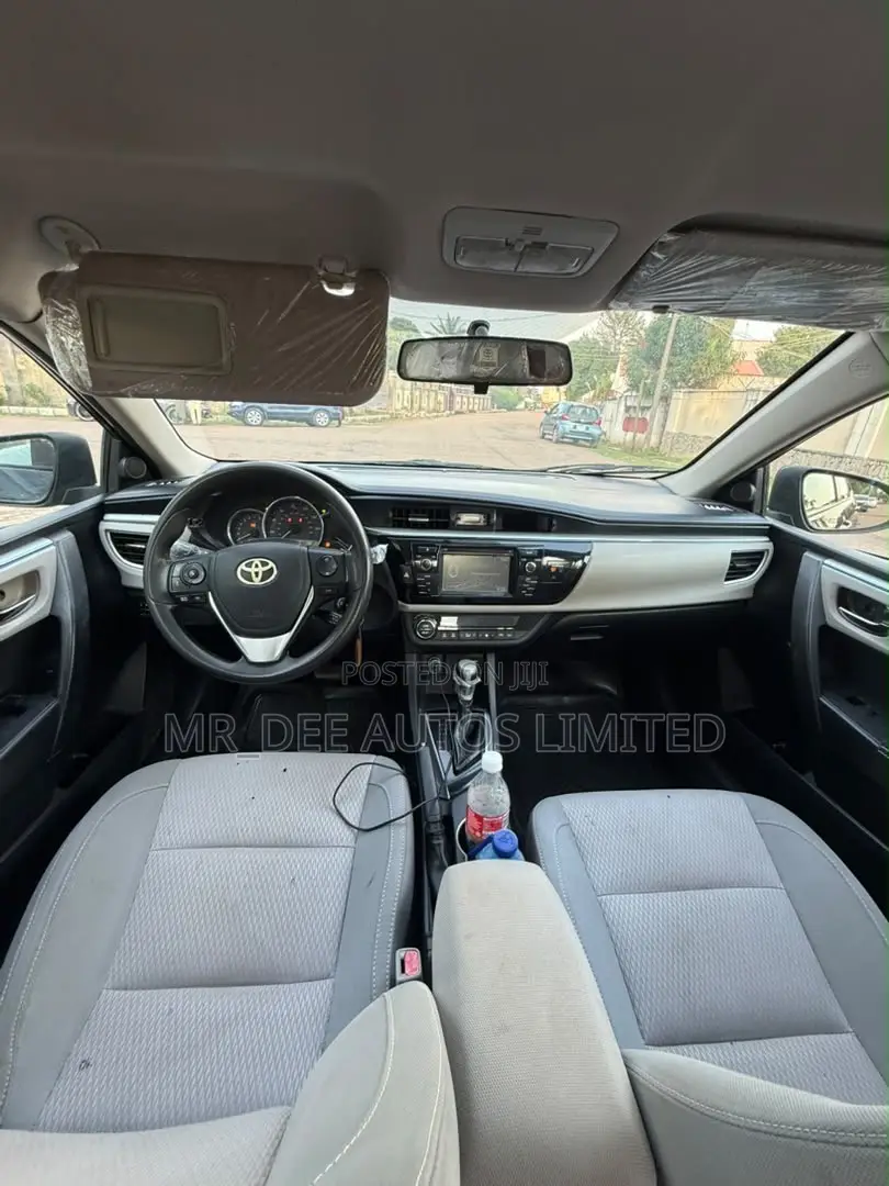 Toyota Corolla 2015 Black
