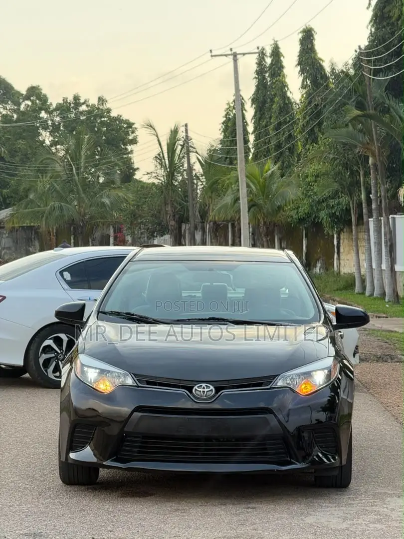 Toyota Corolla 2015 Black