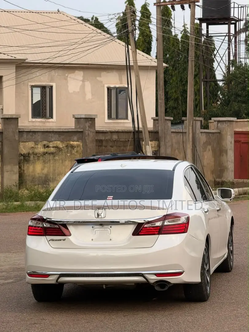 Honda Accord 2016 White
