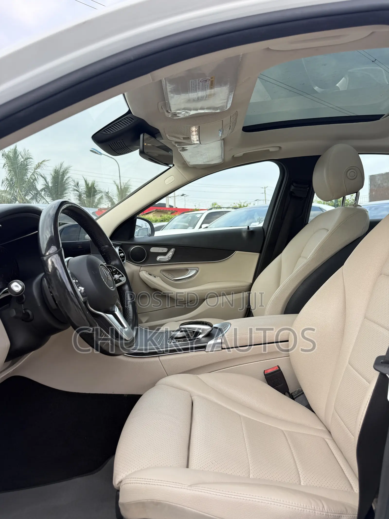Mercedes-Benz C300 2021 White