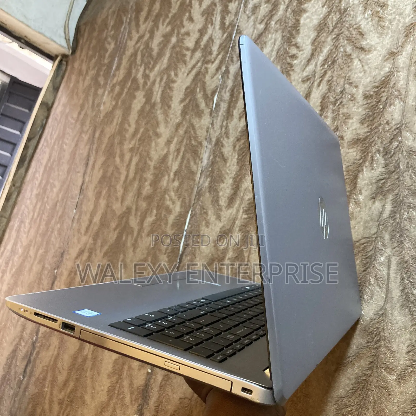 Laptop HP 250 G6 8GB Intel Core i7 SSD 256GB