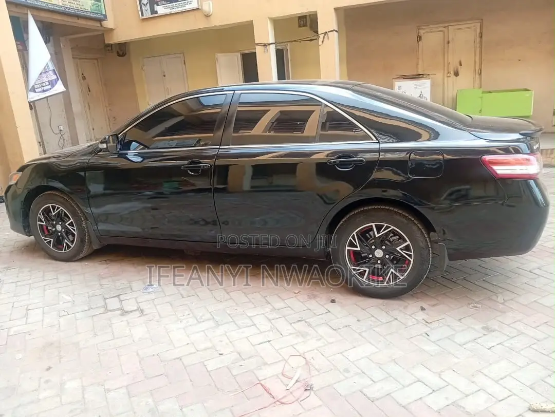 Toyota Camry LE 4dr Sedan (2.4L 4cyl 5A) 2009 Black