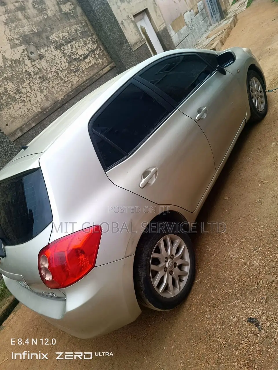 Toyota Auris 2009 Silver