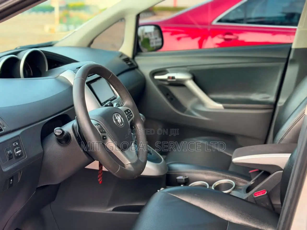 Toyota Verso 1.8 2011 Silver