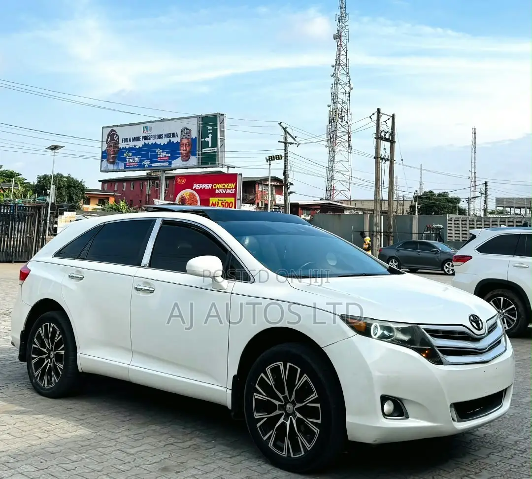 Toyota Venza 2010 White