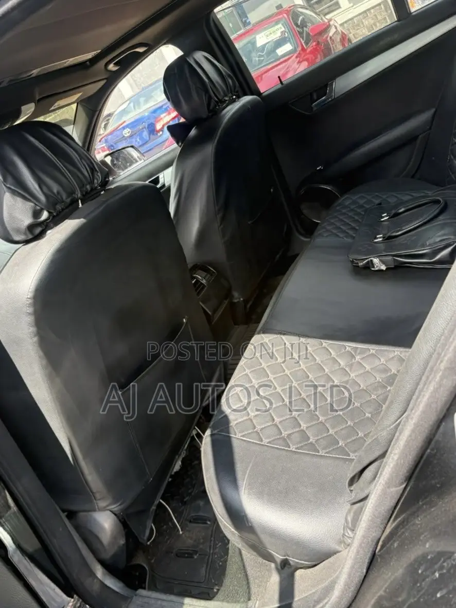 Mercedes-Benz C300 2008 Black