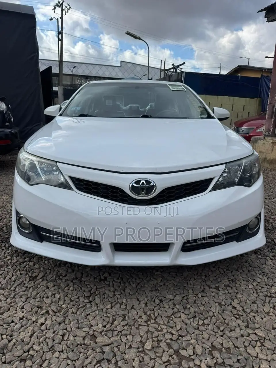 Toyota Camry SE 4dr Sedan (2.5L 4cyl 6A) 2014 White
