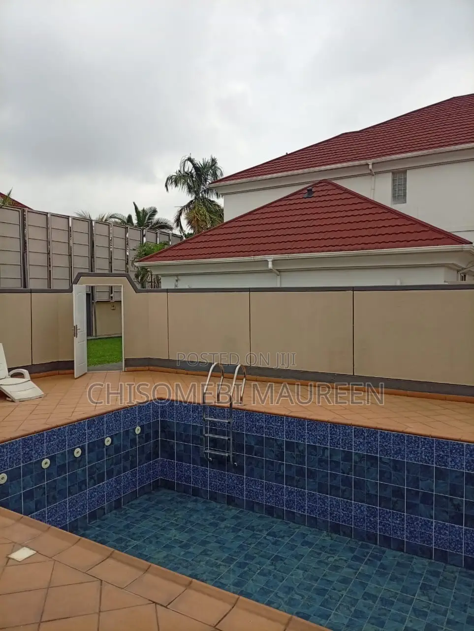 5bdrm Duplex in Apo District for sale