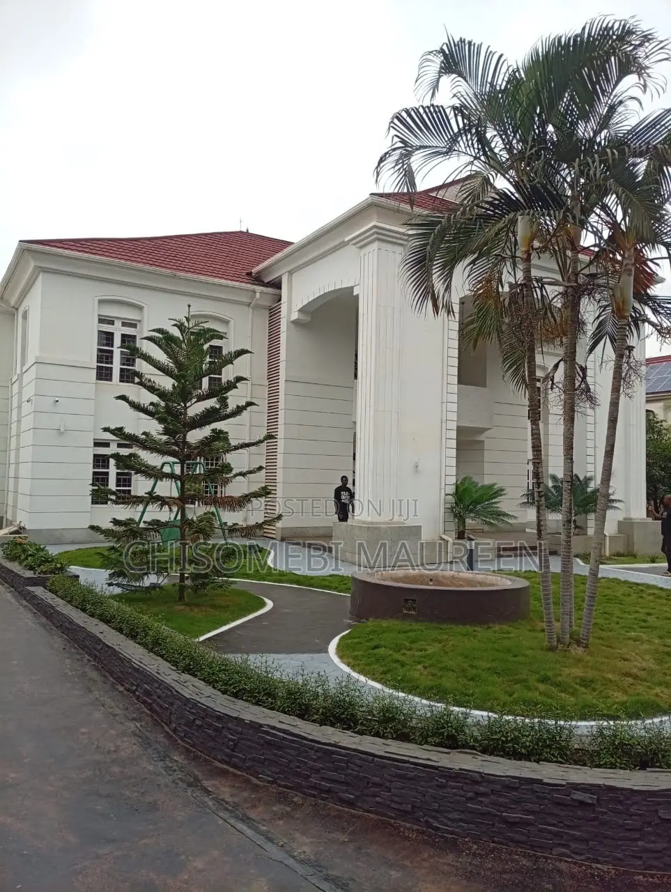 5bdrm Duplex in Apo District for sale