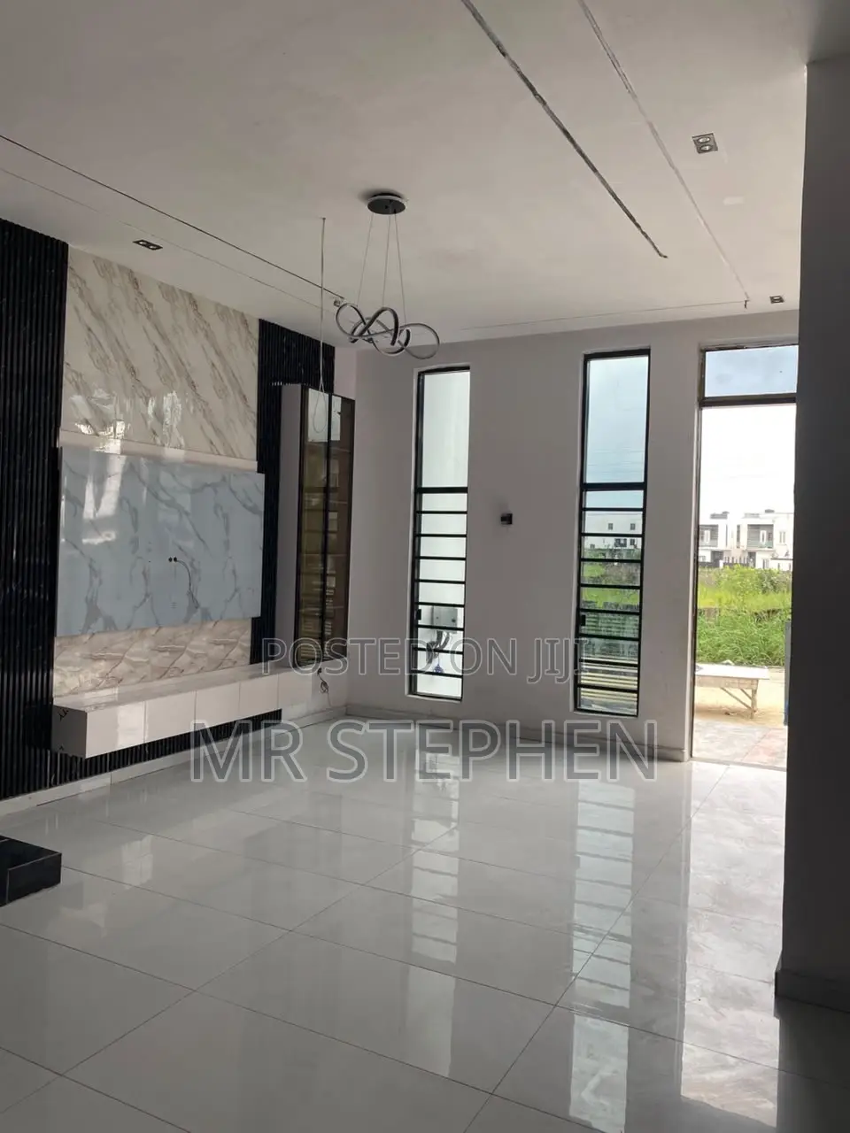 4bdrm Duplex in Ikota for sale