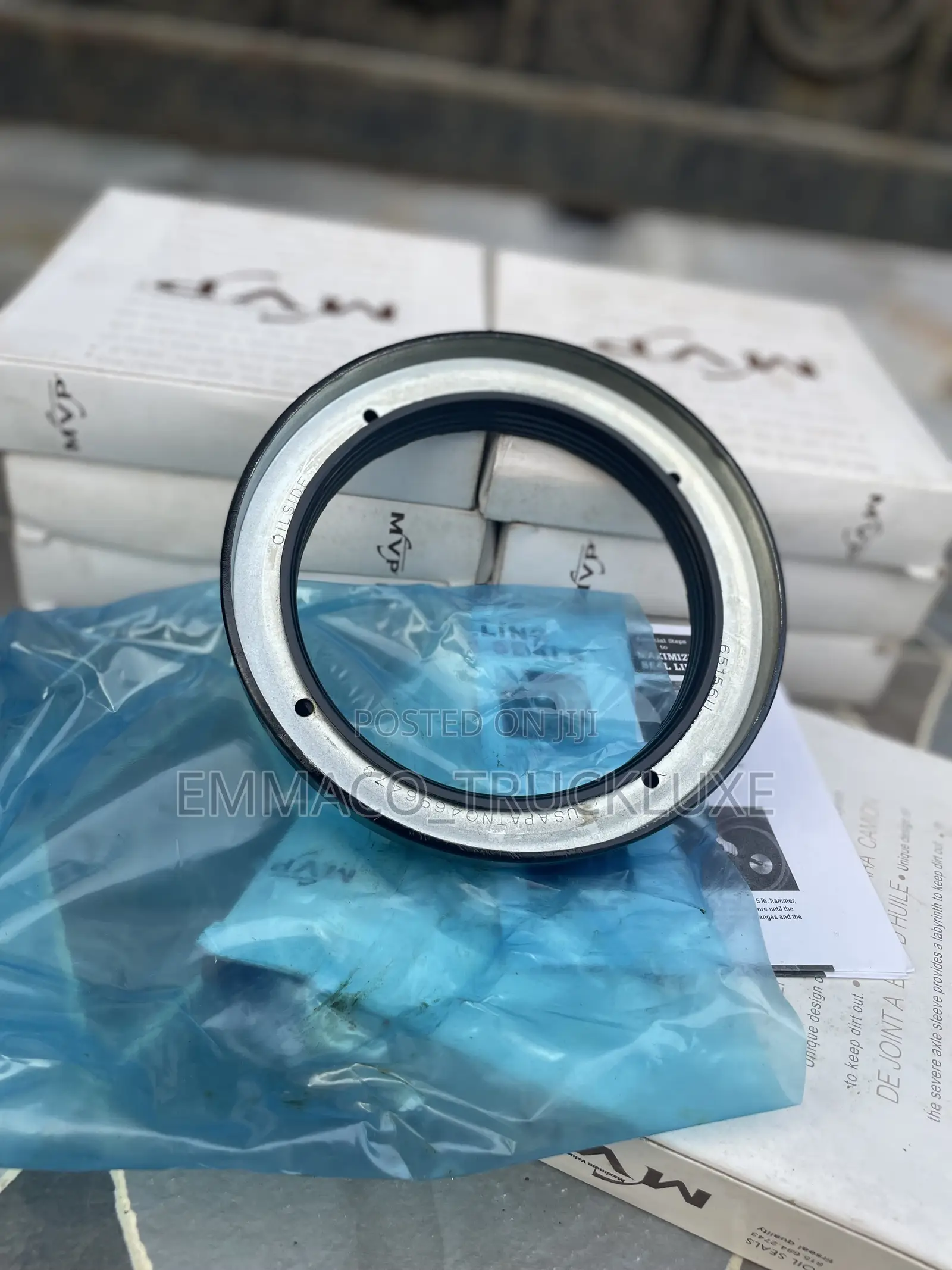 Wheel Hub Oil Seal for MACK ( TRISEAL )