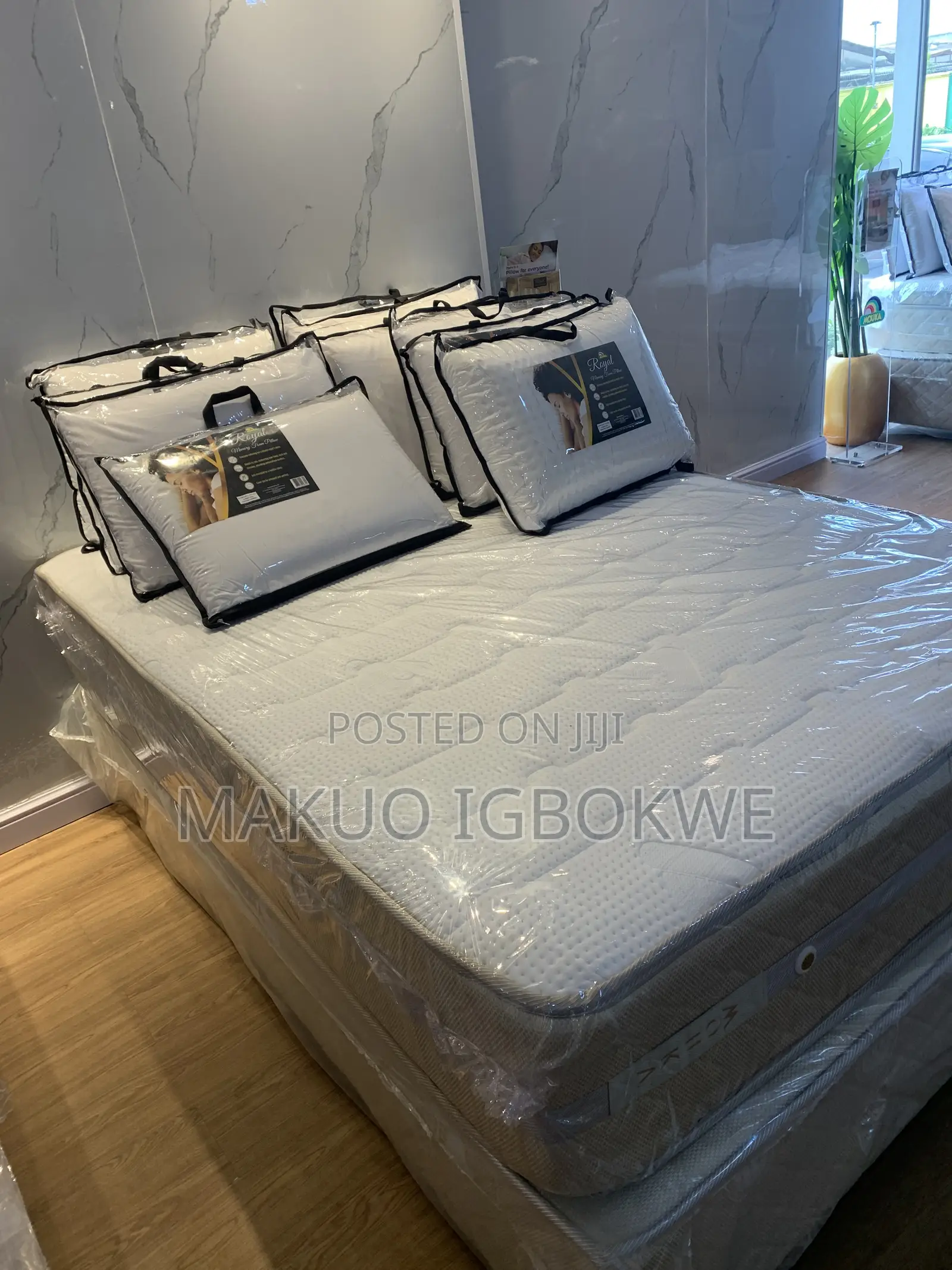 [Ow Luxury Royal Memory Mouka Mattress 6 by 4.5 by 12inches