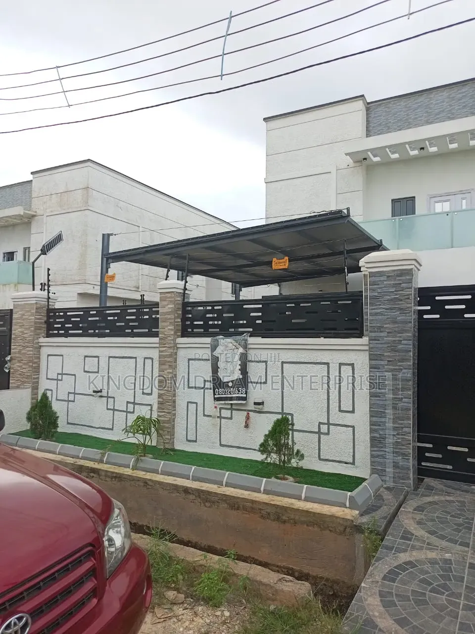4bdrm Duplex in Beckley Estate for sale