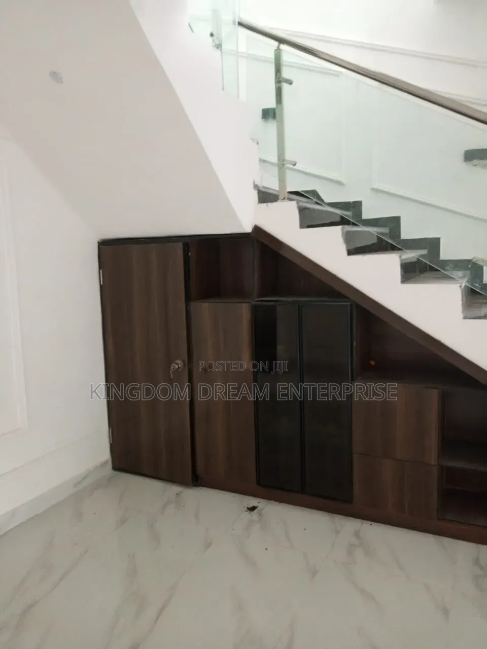 4bdrm Duplex in Beckley Estate for sale