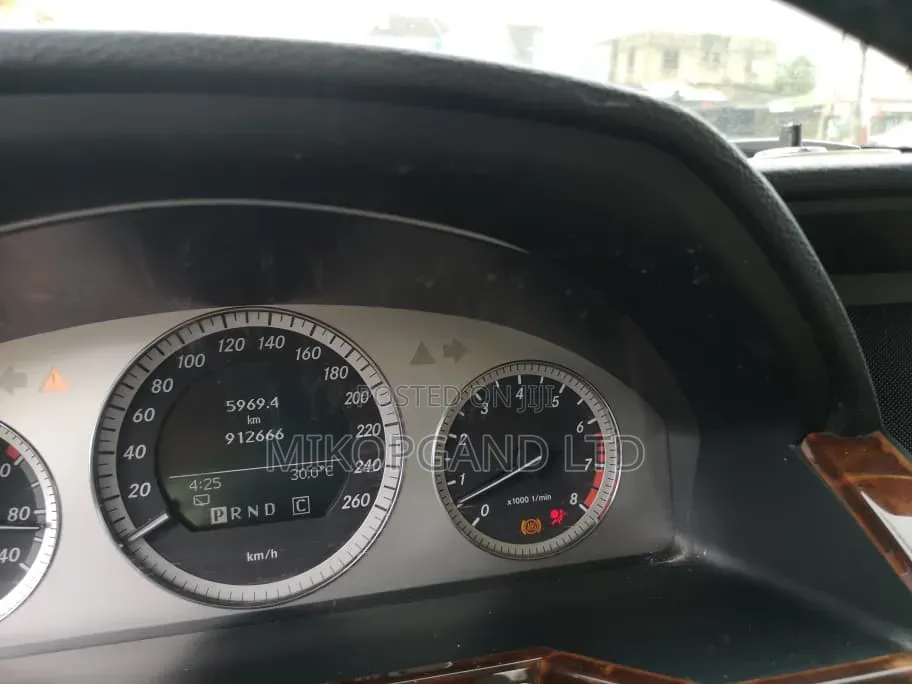 Mercedes-Benz GLK-Class 2010 Blue