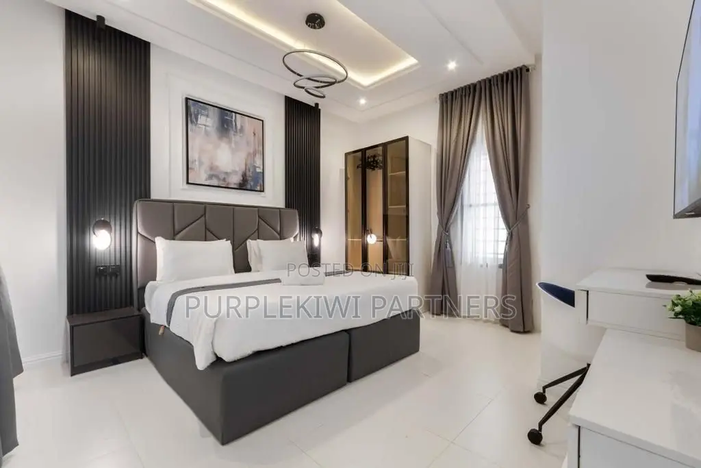 One Bedroom Apartment