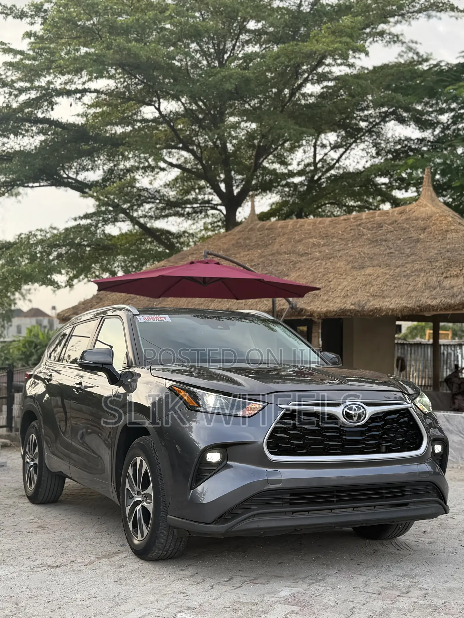 Toyota Highlander XLE AWD 2023 Gray