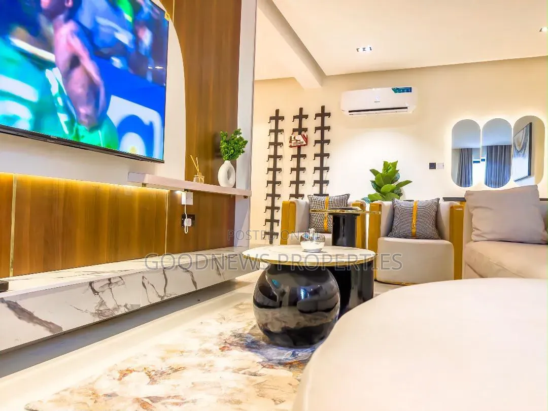 Beautiful 2 Bedroom Shortlet Apartment in a Prime Location at Ikota