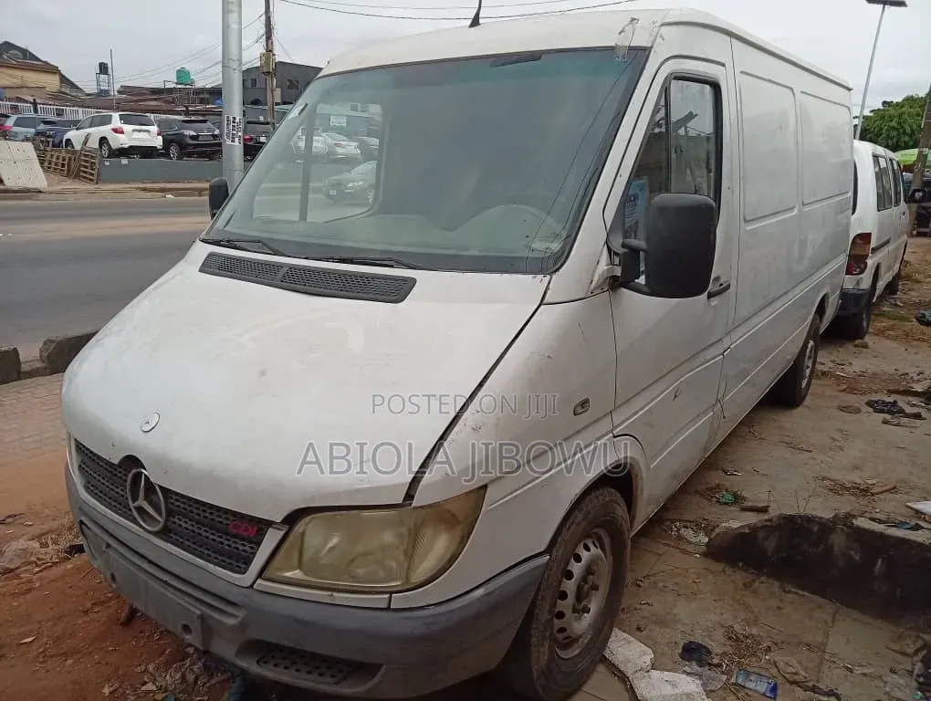 Mercedes-Benz Sprinter 1998 White