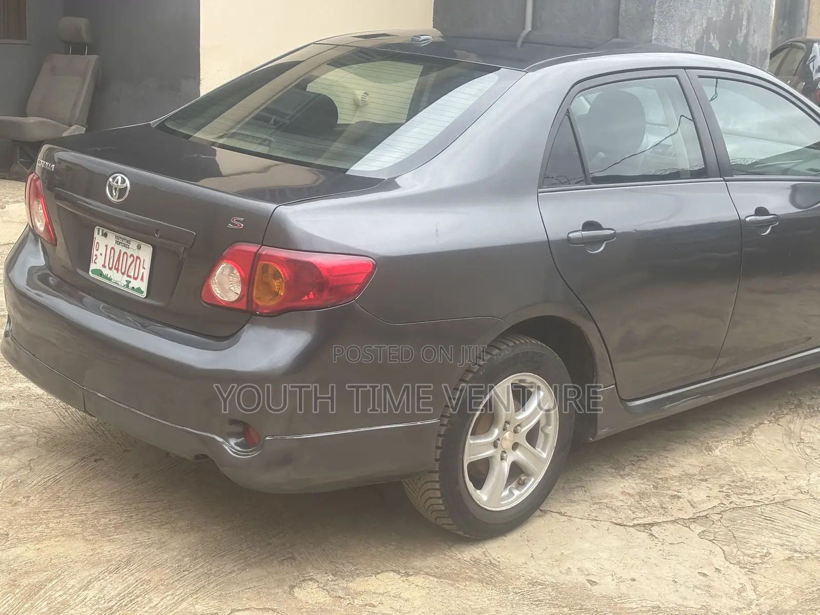 Toyota Corolla S 4dr Sedan (1.8L 4cyl 4A) 2009 Gray