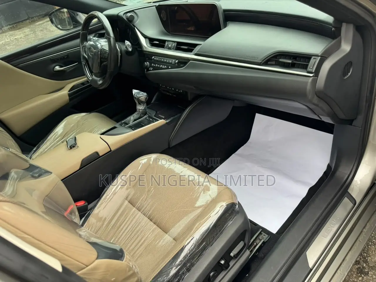 Lexus ES 350 Ultra Luxury FWD 2019 Gray