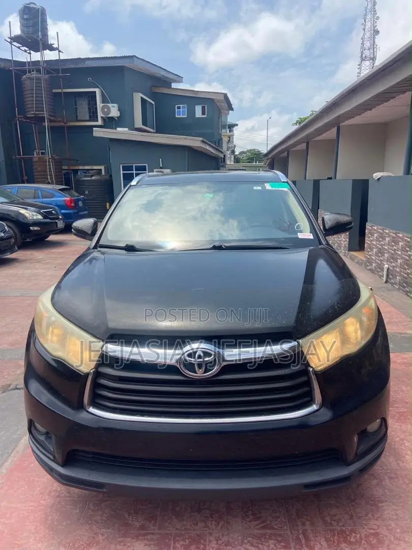 Toyota Highlander XLE 4dr SUV AWD (3.5L 6cyl 6A) 2014 Black