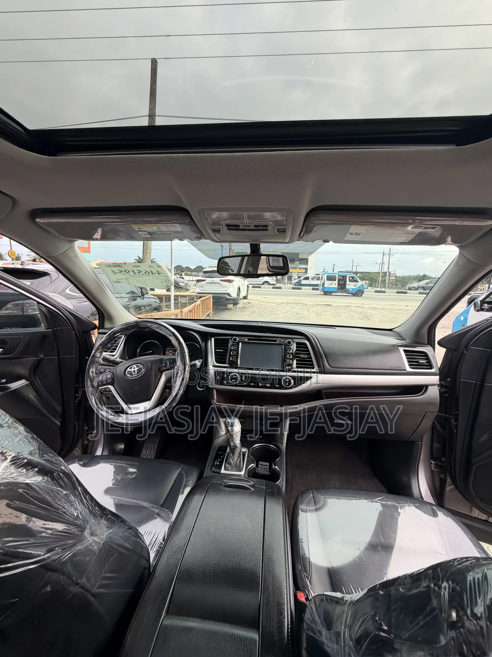 Toyota Highlander XLE 4dr SUV AWD (3.5L 6cyl 6A) 2014 Black