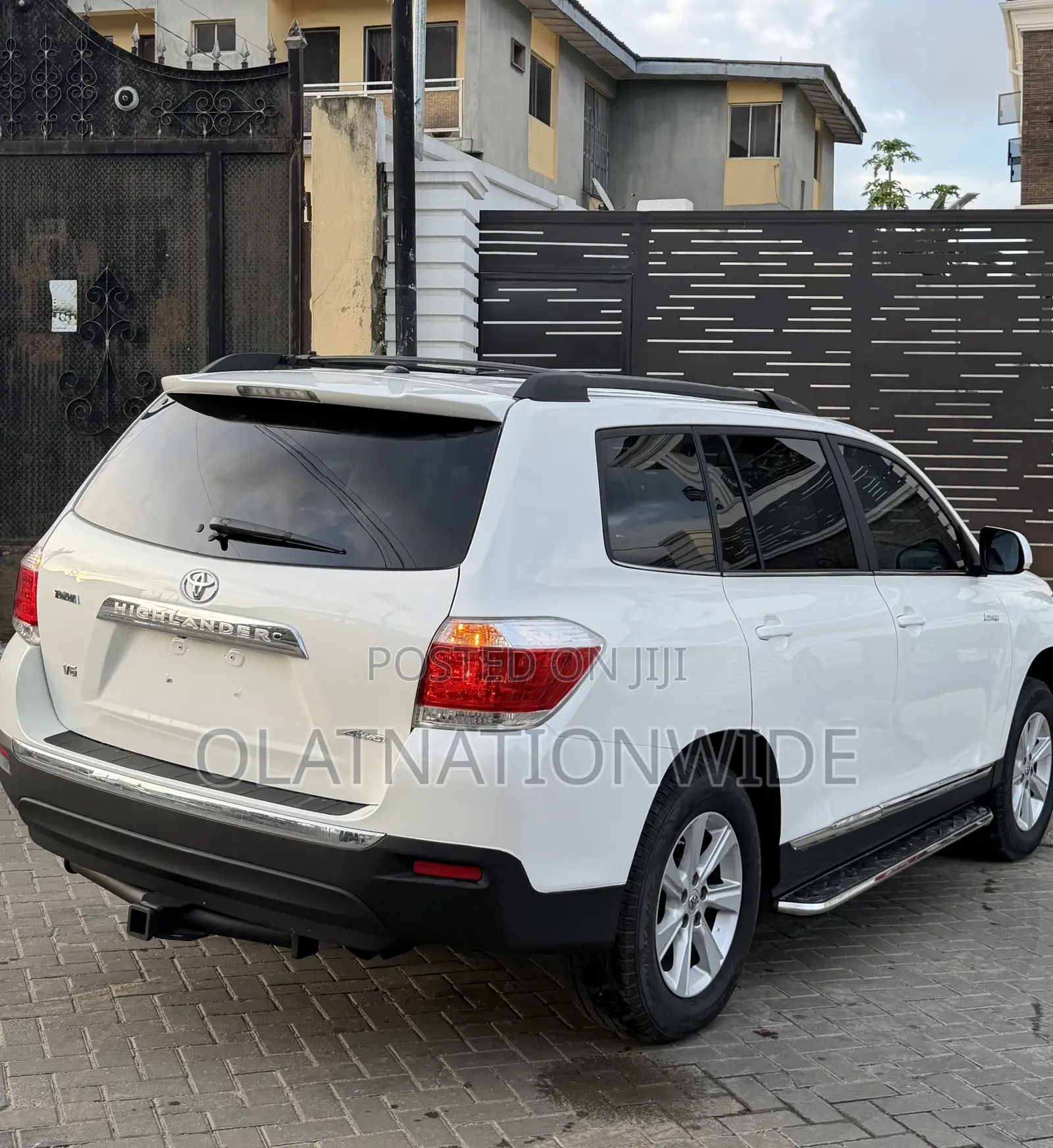 Toyota Highlander Limited 2012 White