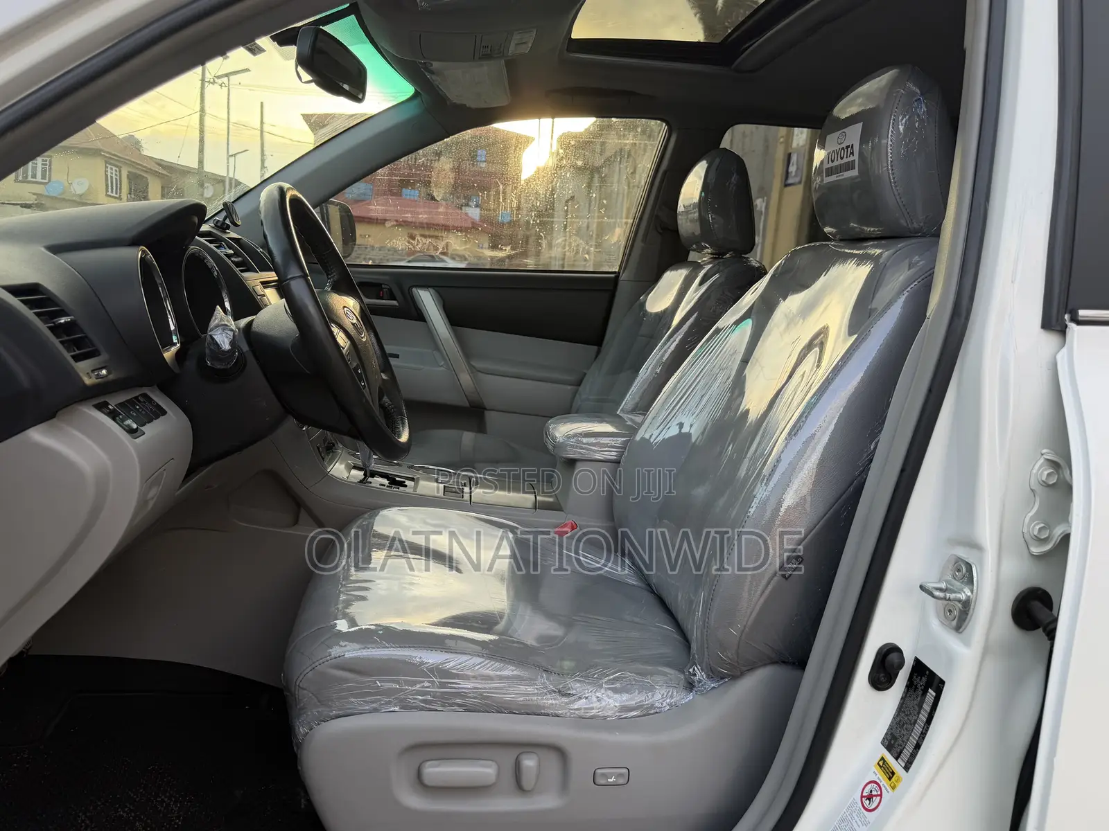 Toyota Highlander Limited 2012 White
