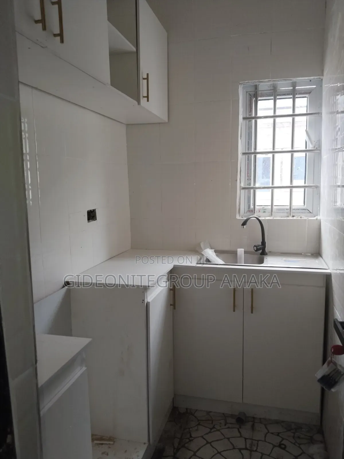 6bdrm Bungalow in Benin City for sale
