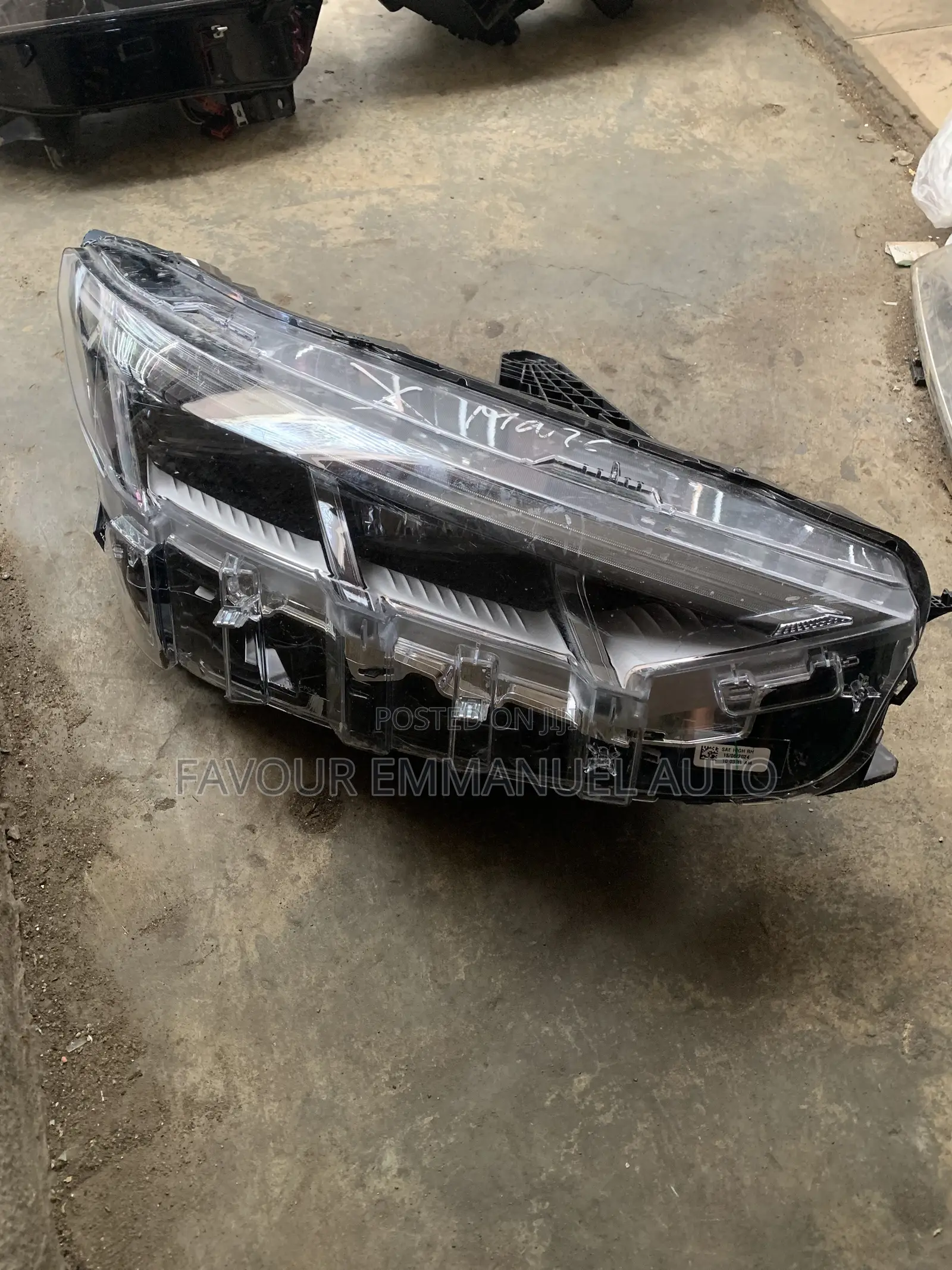 Headligh Ford Mustang Mach- E 2021