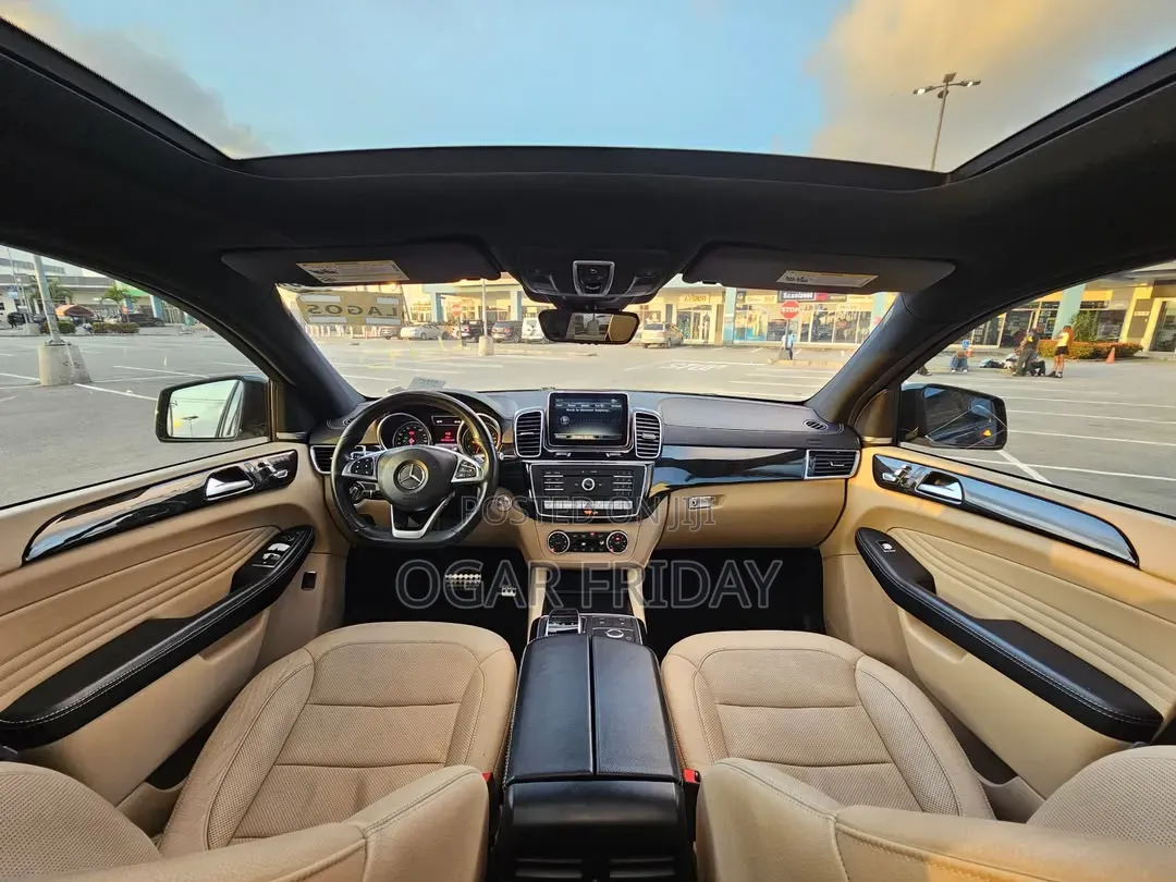 Mercedes-Benz GLE-Class 2016 Brown