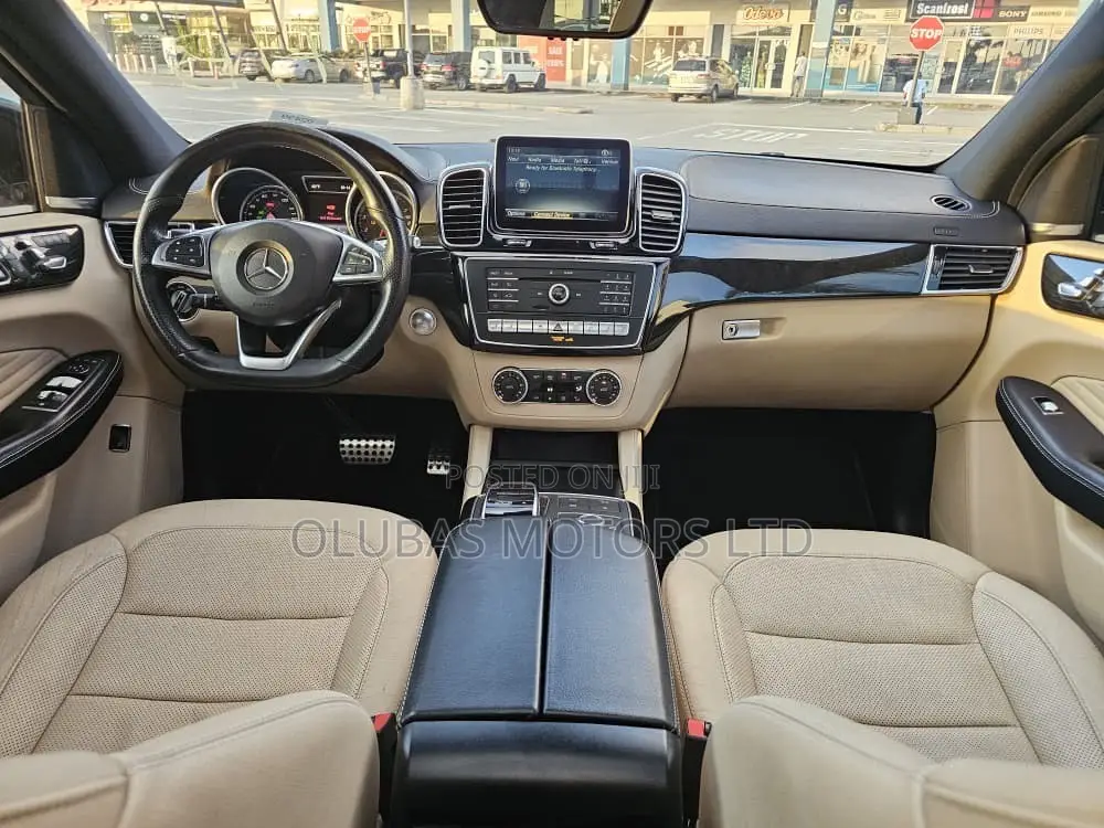 Mercedes-Benz GLE-Class 2016 Gray