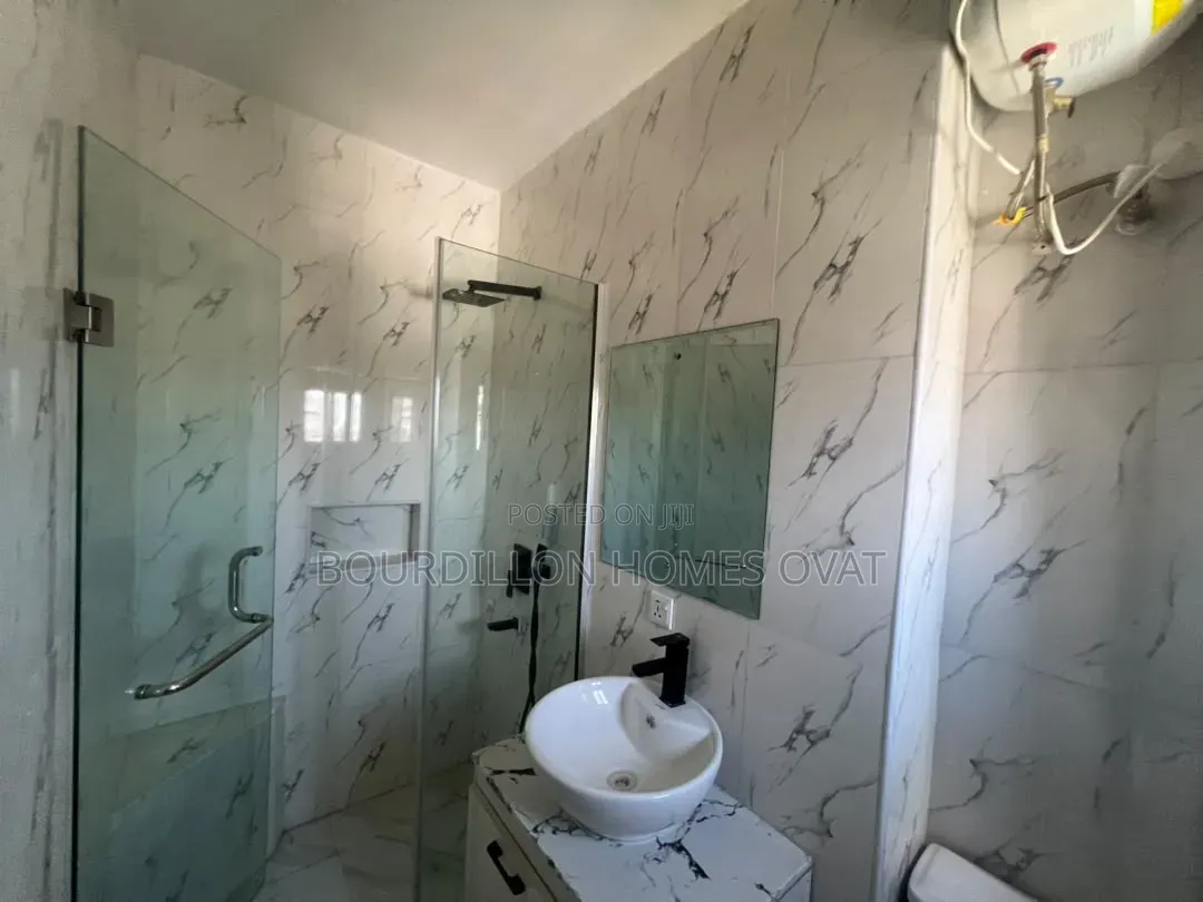 3bdrm Apartment in Off Bourdillion Road, Bourdillon for rent