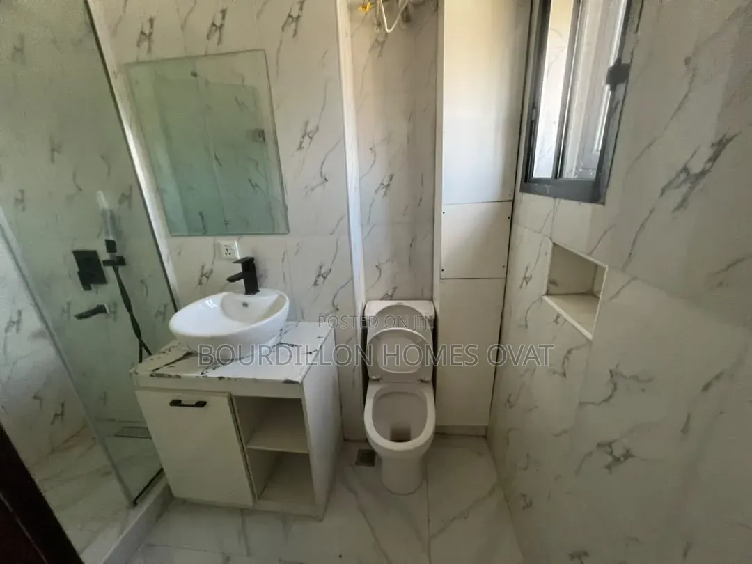 3bdrm Apartment in Off Bourdillion Road, Bourdillon for rent
