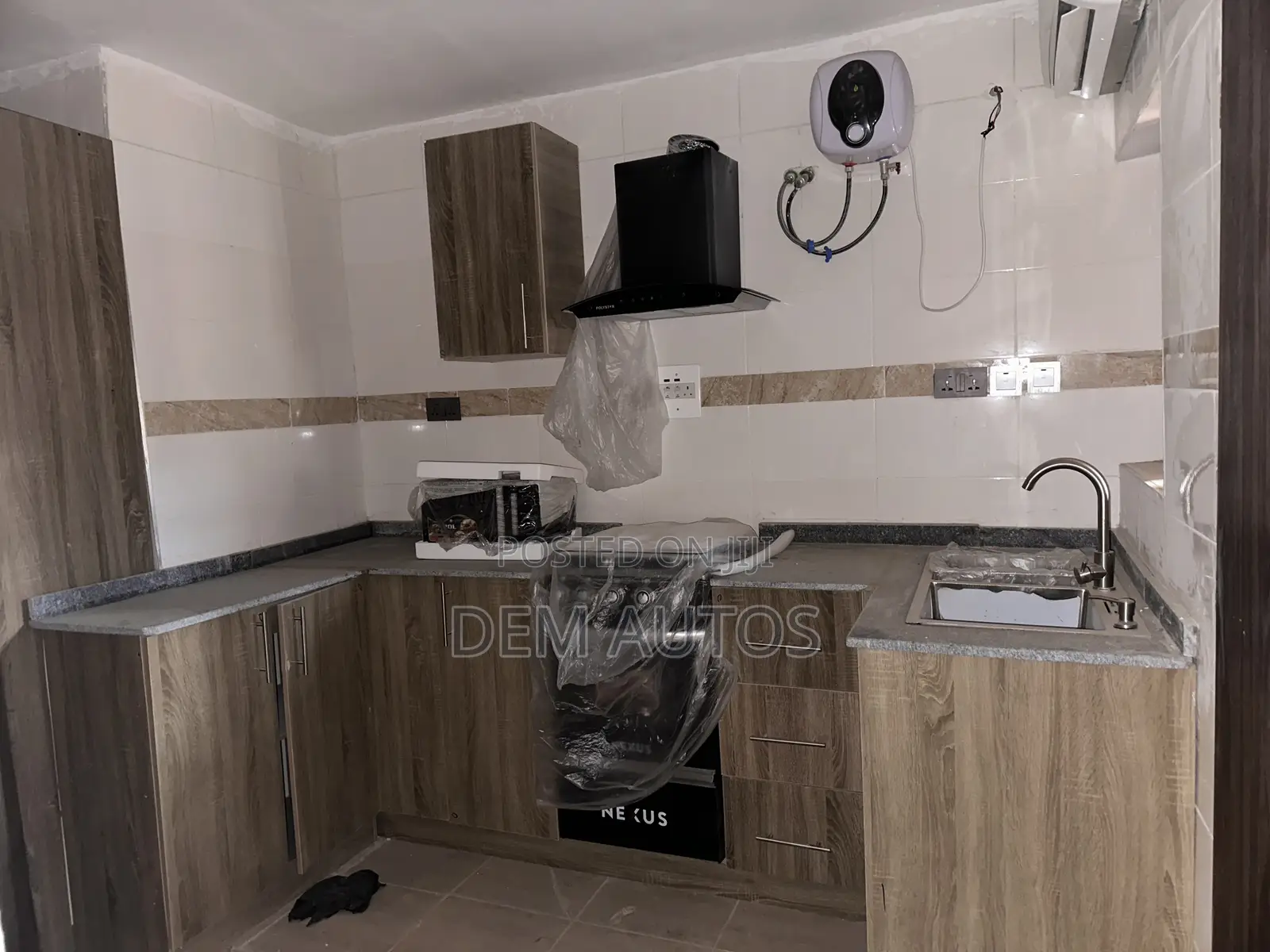 3bdrm Apartment in Katampe for sale
