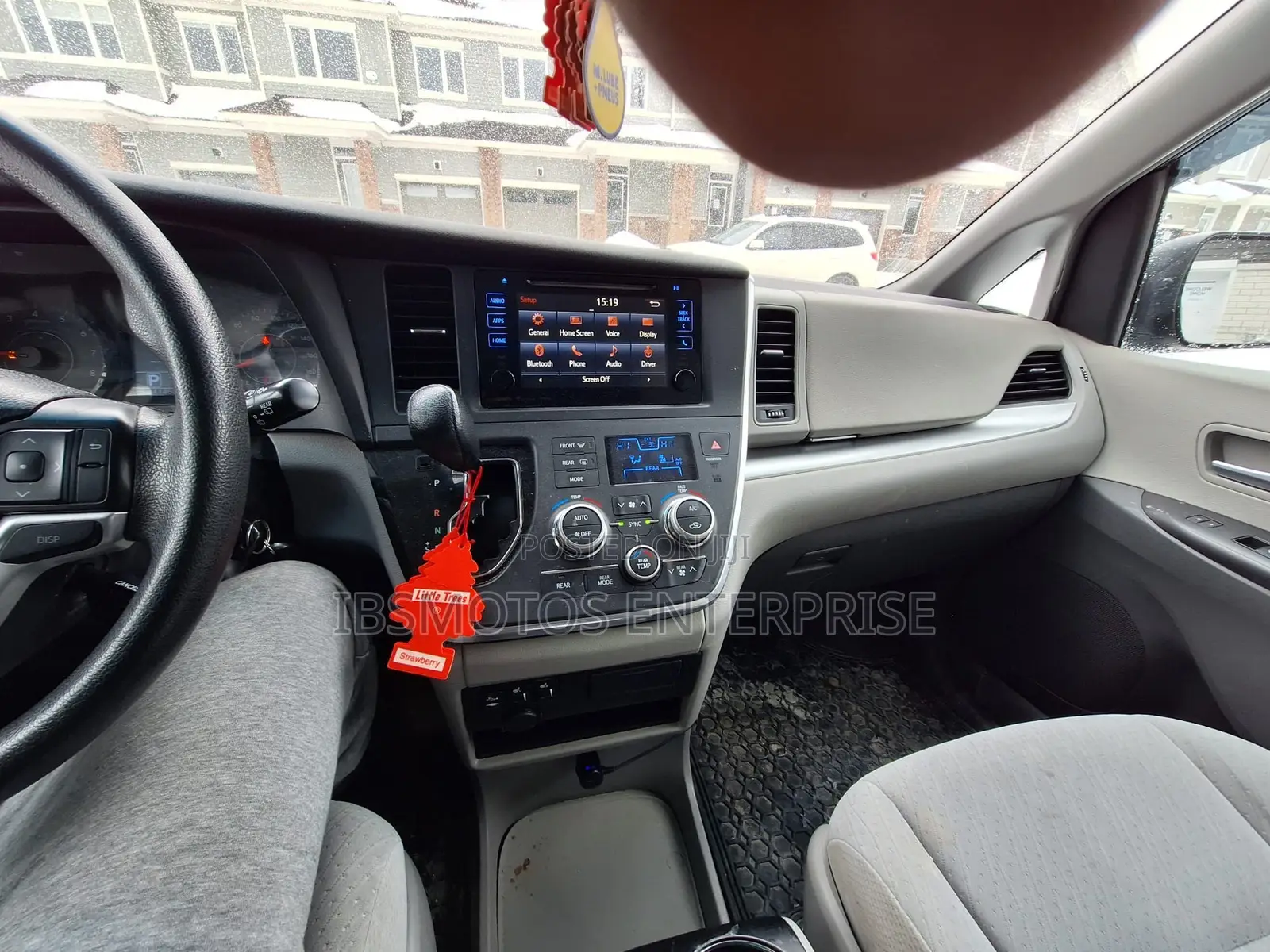 Toyota Sienna LE 7 Passenger Auto Access Seat (3.5L 6cyl 6A) 2016 Gray