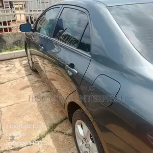 Toyota Corolla LE Special Edition 4dr Sedan (1.8L 4cyl 4A) 2013 Gray