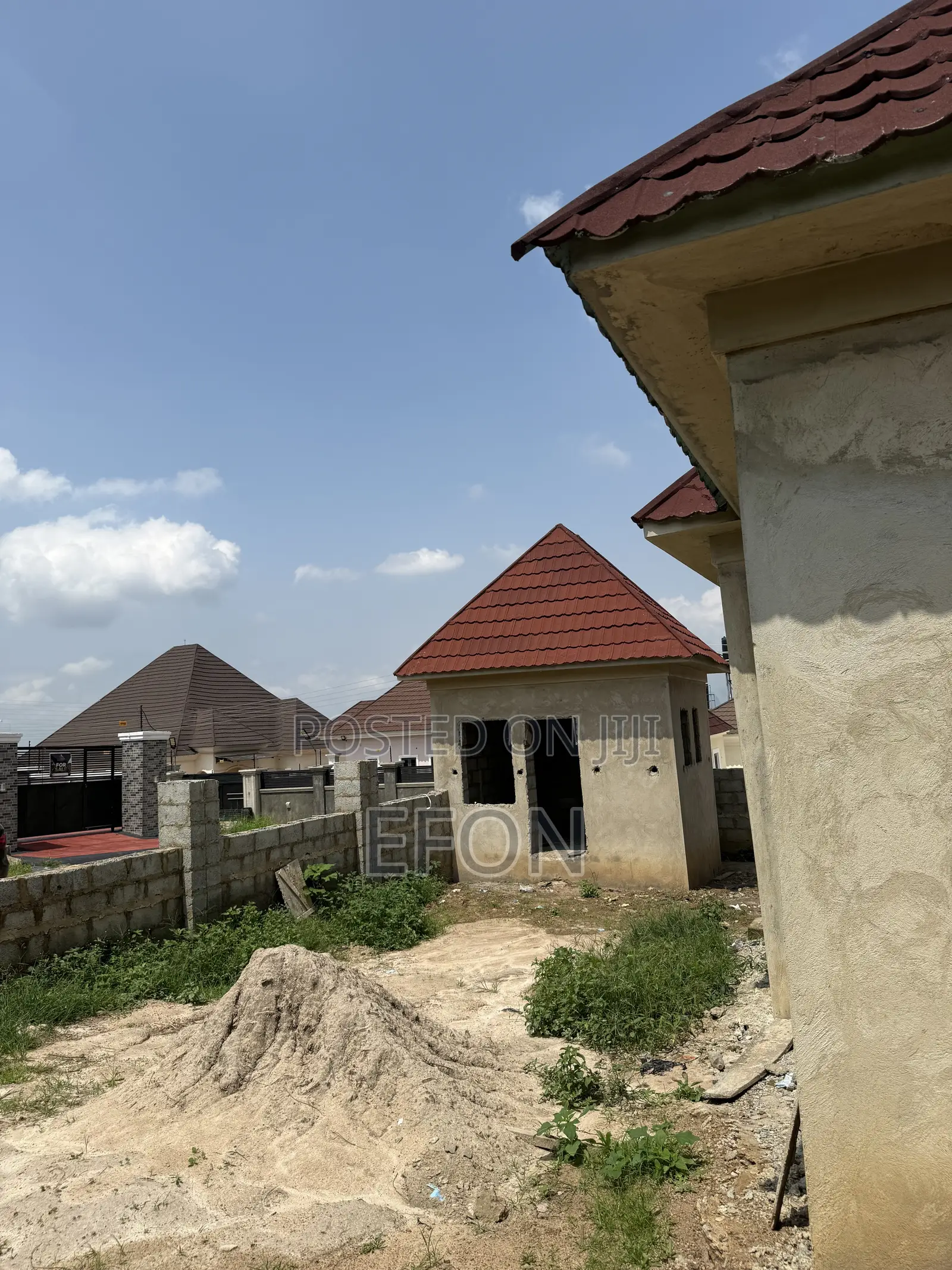 6bdrm Bungalow in Efab Verizon Estate, Karsana for sale