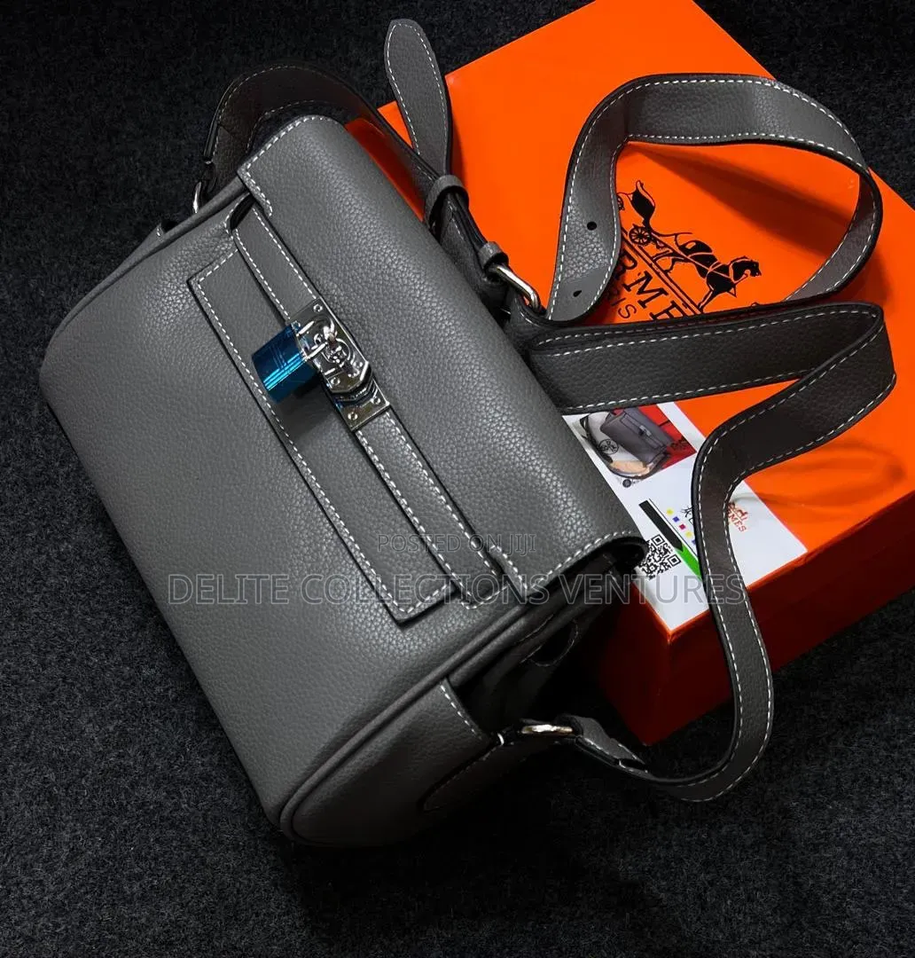 *100% Well-Detailed “Generic” Hemès Kelly Messenger Bag*