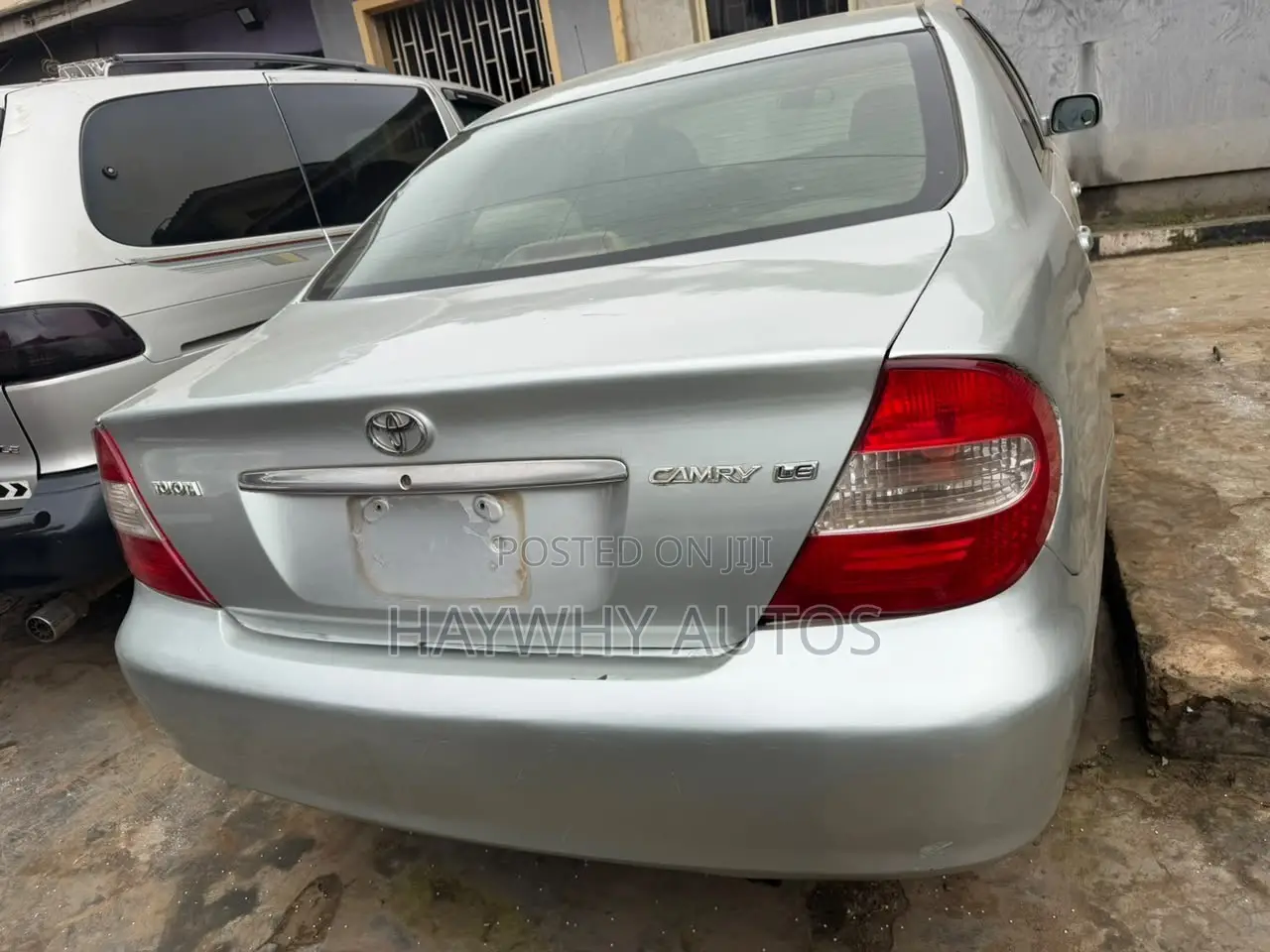 Toyota Camry LE 4dr Sedan (2.4L 4cyl 5M) 2004 Silver