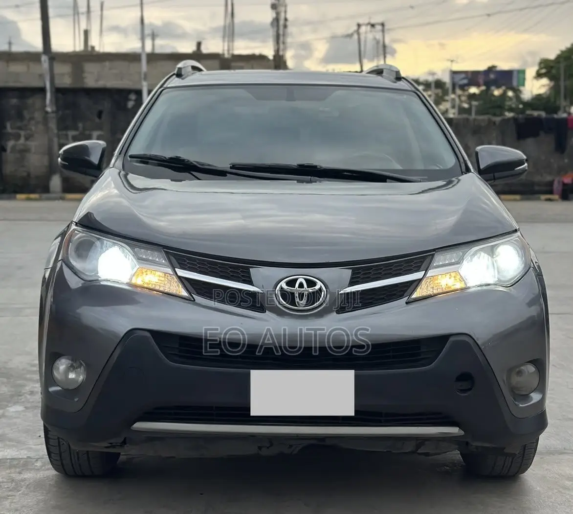 Toyota RAV4 XLE AWD (2.5L 4cyl 6A) 2013 Gray