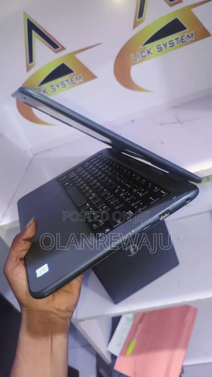 New Laptop Dell Latitude 3300 8GB Intel Core i3 SSD 128GB